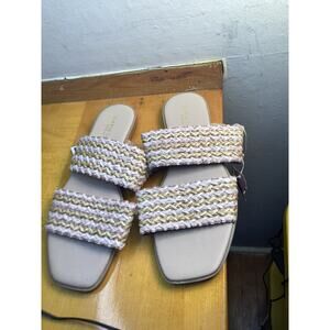 ILARIA Sandals Womens Size 7.5 Raffia Slip On Slides Beige Open Toe Casual Flat